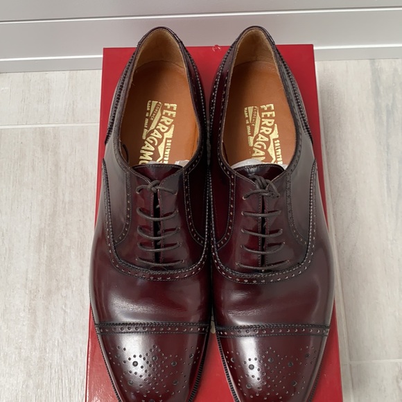 Salvatore Ferragamo Renzo  Leather Wingtip Oxford - Picture 2 of 10